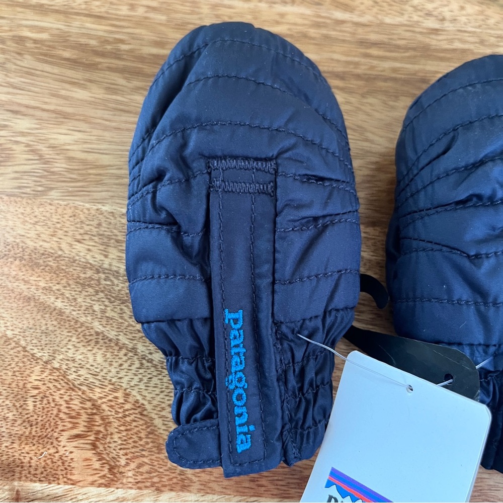 Patagonia Baby Puff Mitts Mittens 3-6 Months New NWT Navy Blue Winter Outdoors - Picture 7 of 10